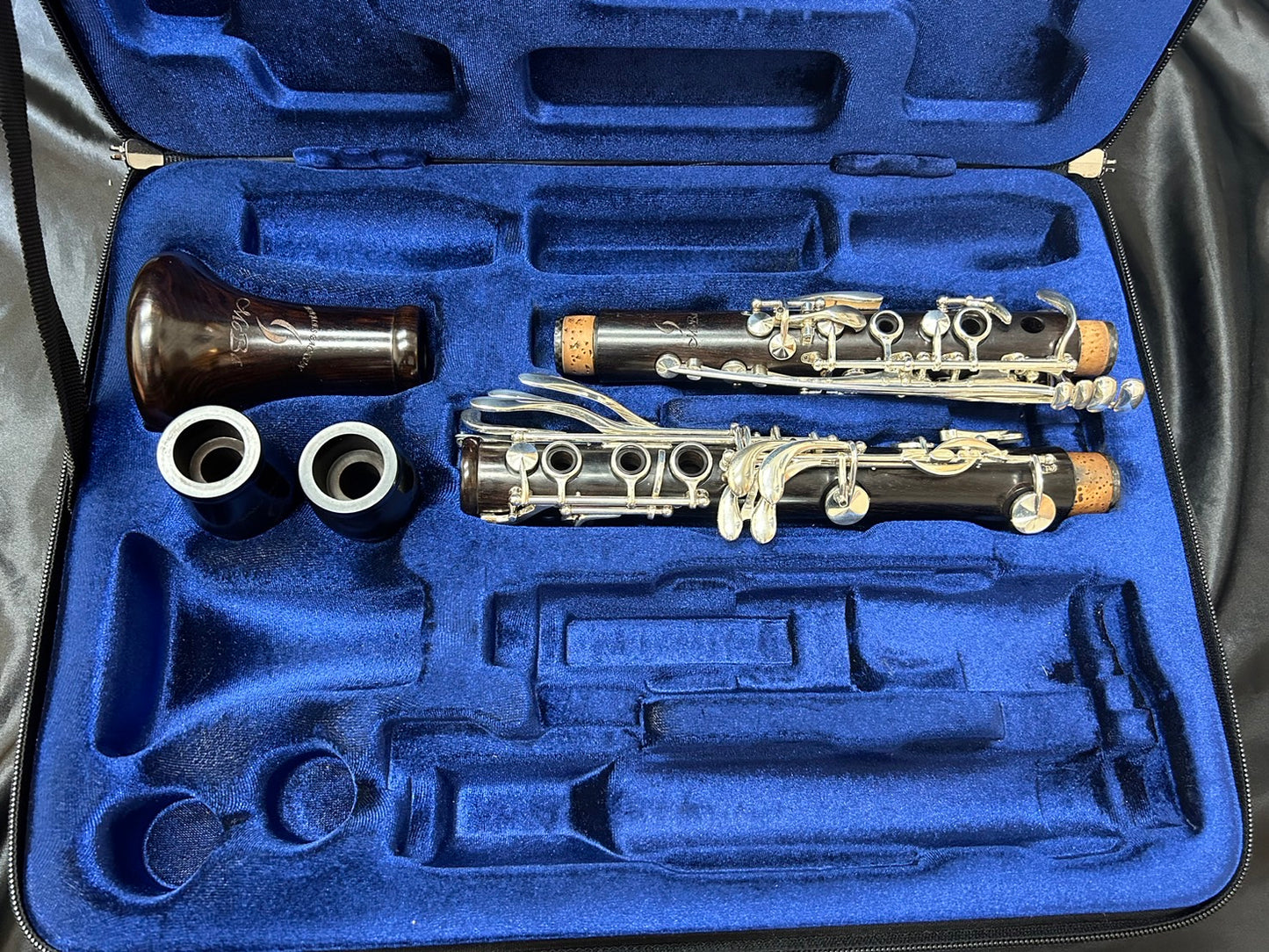 中古 バックーン Backun MoBa モバ  B♭Clarinets B♭クラリネット  キィ銀メッキ