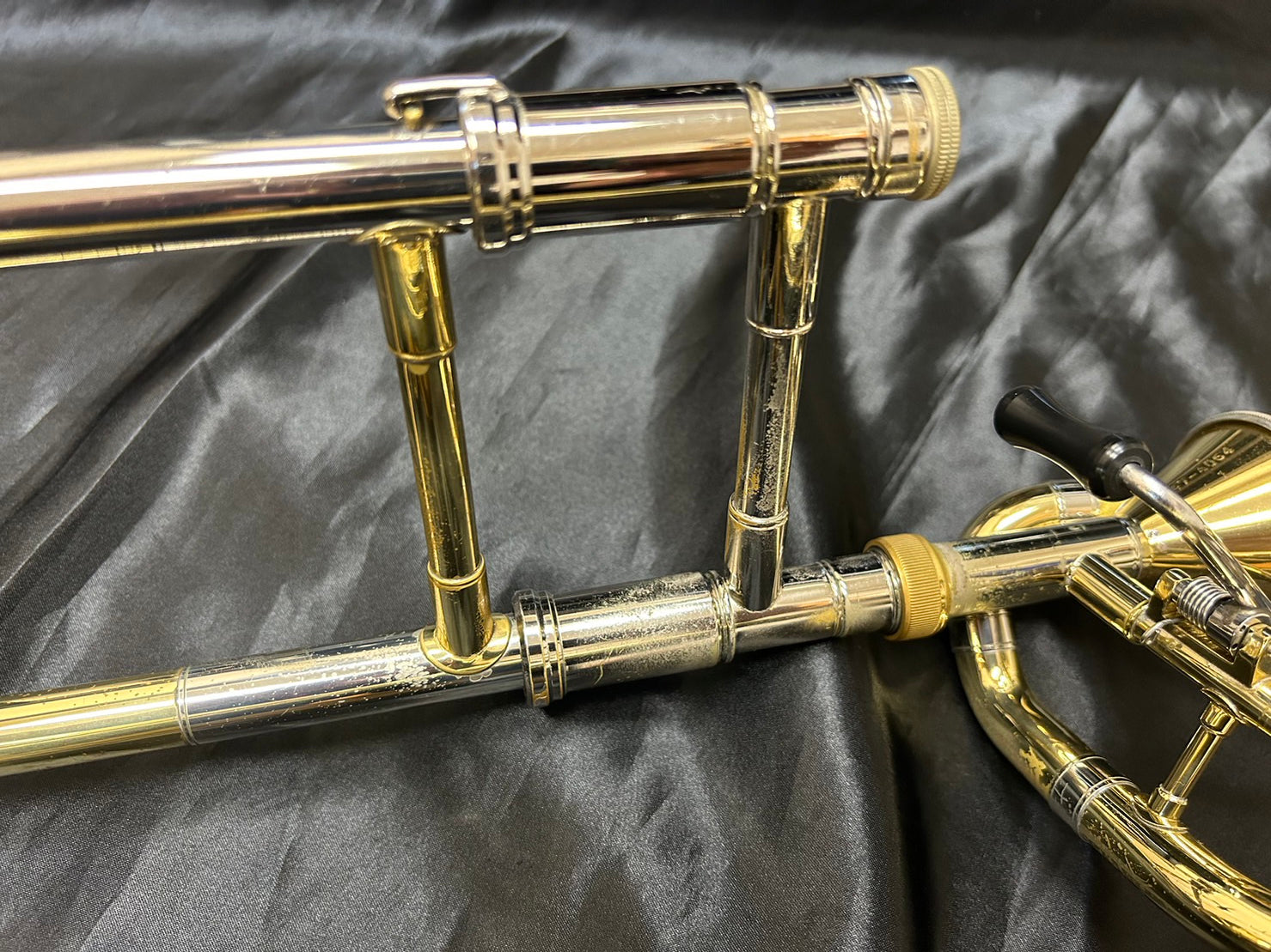GETZEN社 テナーバストロンボーン 3047AFR - 管楽器