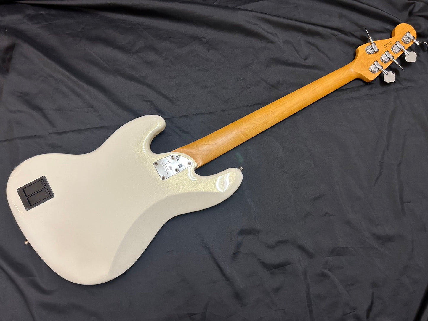 【中古】Fender USA / American Ultra Jazz Bass V Maple Fingerboard Arctic Pearl