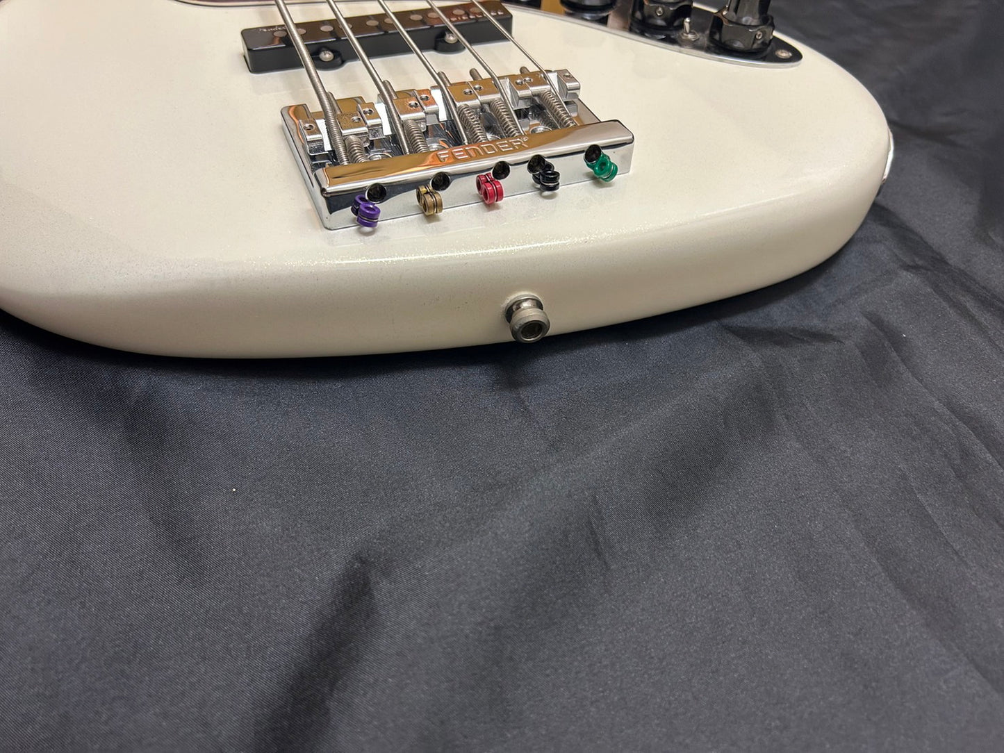 【中古】Fender USA / American Ultra Jazz Bass V Maple Fingerboard Arctic Pearl