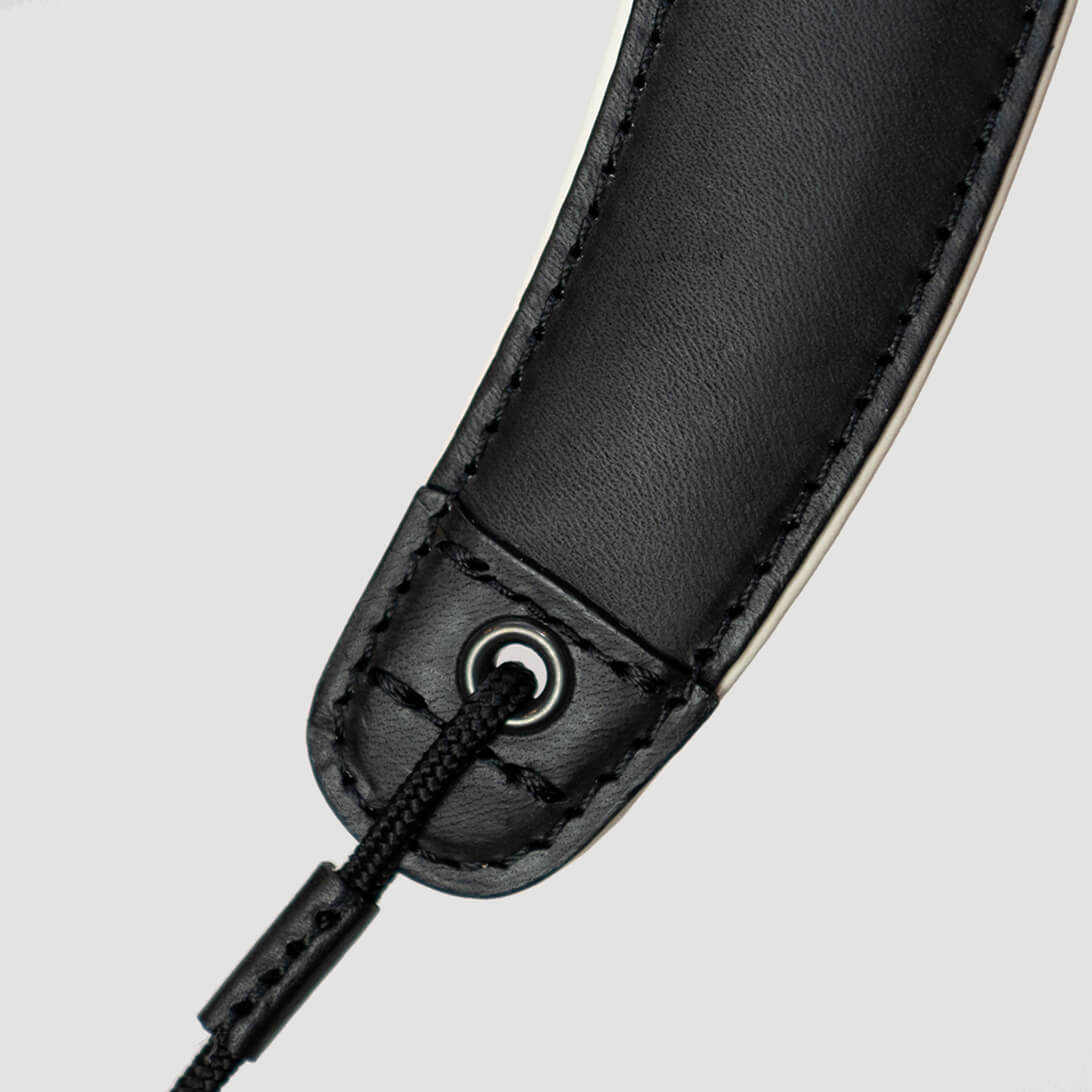 美品 サックスストラップ ブレステイキング Mサイズ 黒色 Amazon | breathtaking LithePremiumII セーフティフック仕様 M